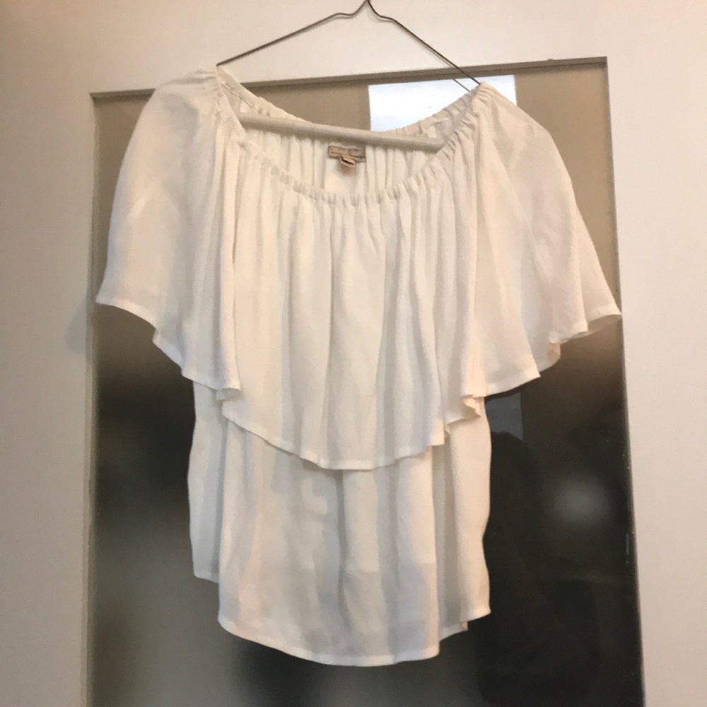 Holding horses off the shoulder shirt